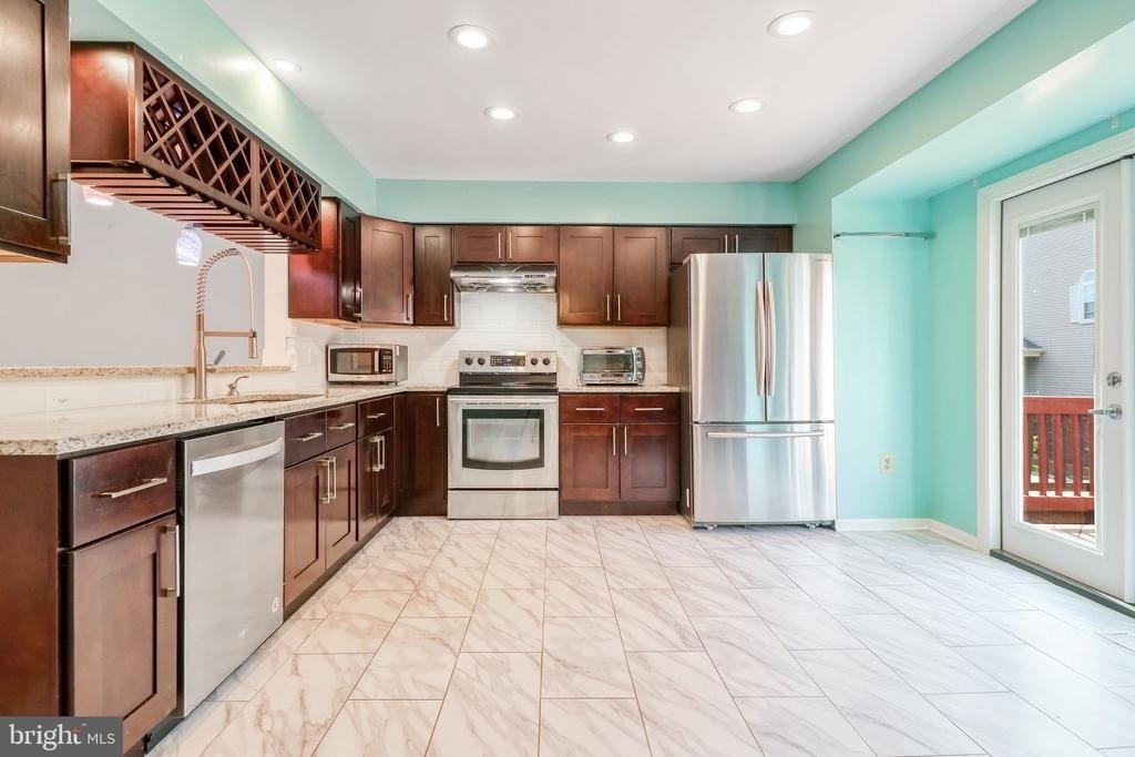 3964 Rosebay Court - Photo 9