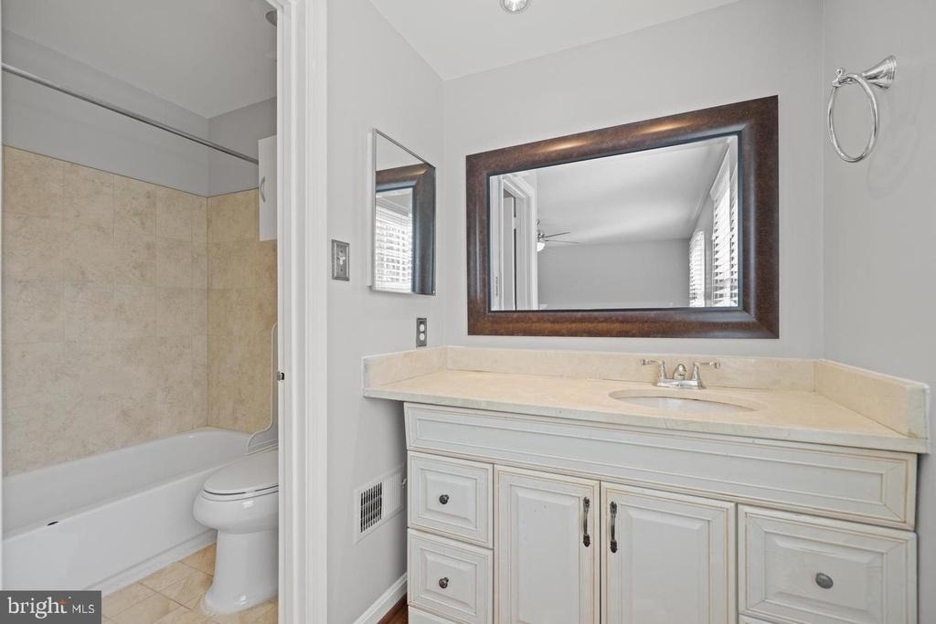 7442 Adams Park Court - Photo 17