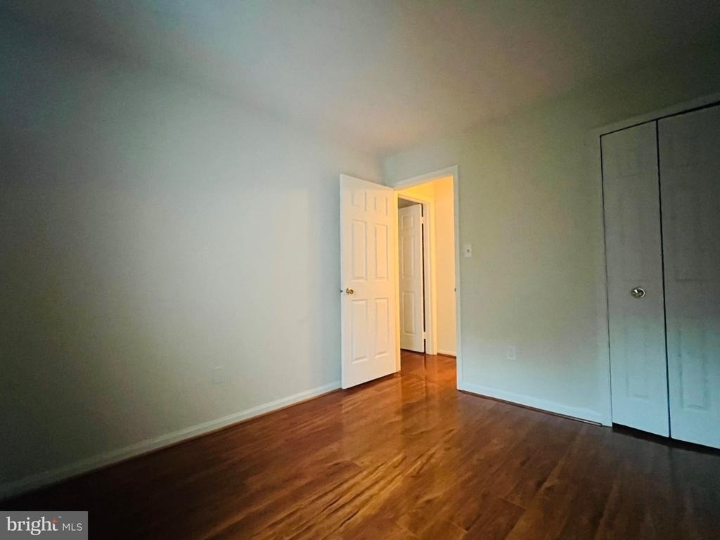 6279 Kerrydale Drive - Photo 9