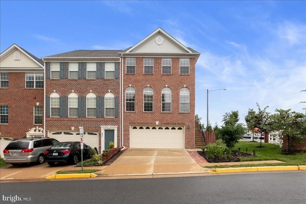 6350 Regal Oak Drive - Photo 0