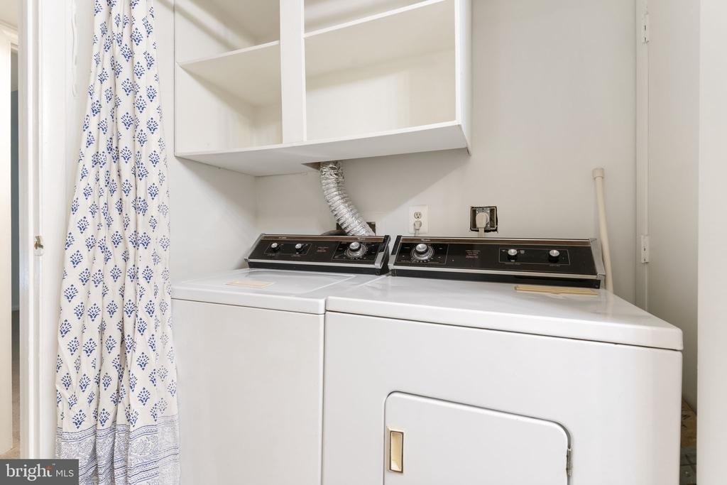 5766 Rexford Court - Photo 13