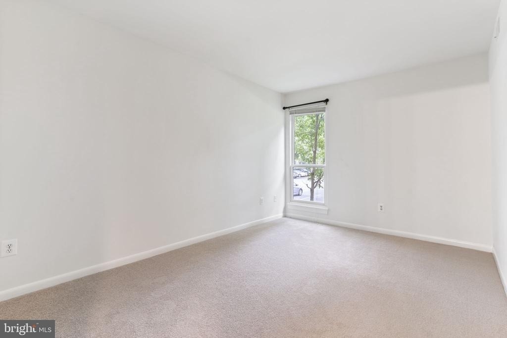 5766 Rexford Court - Photo 14
