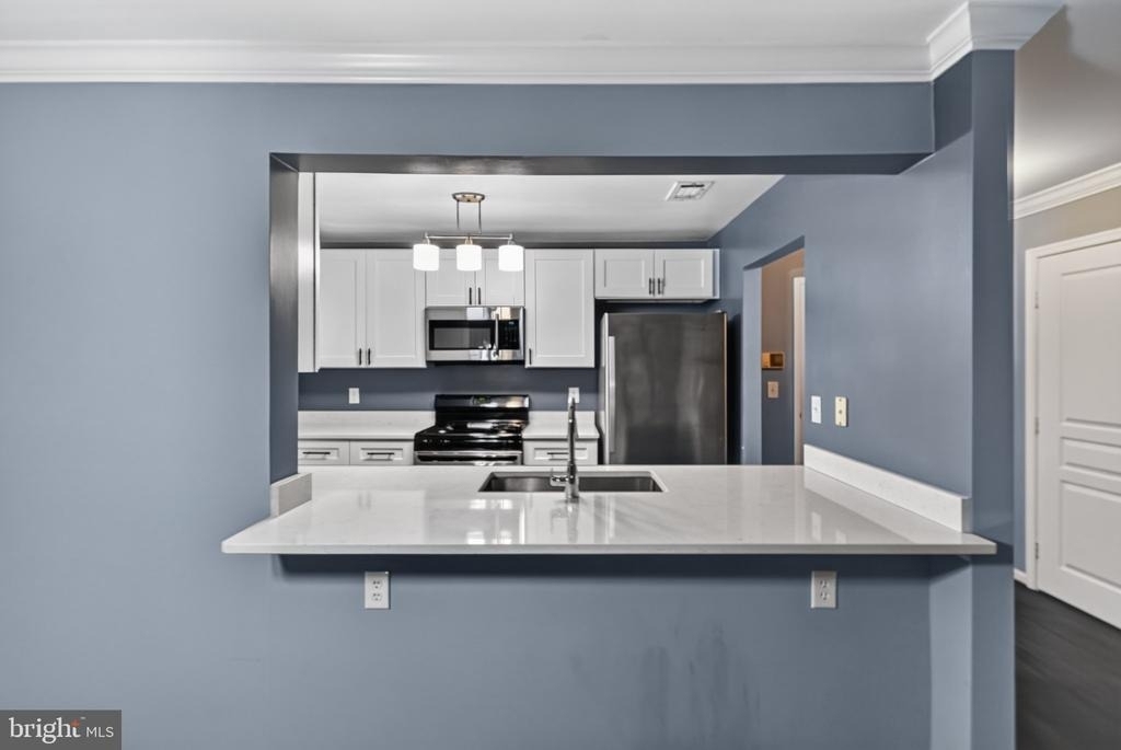 5565 Seminary Road - Photo 6