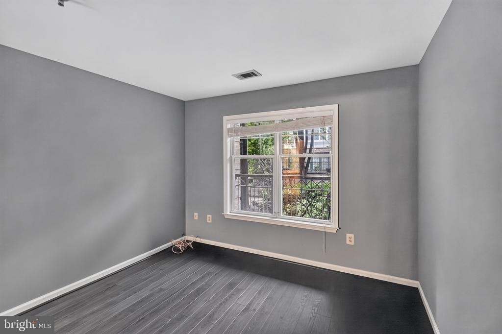 5565 Seminary Road - Photo 8