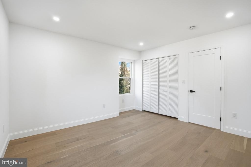 10704 Howerton Avenue - Photo 22