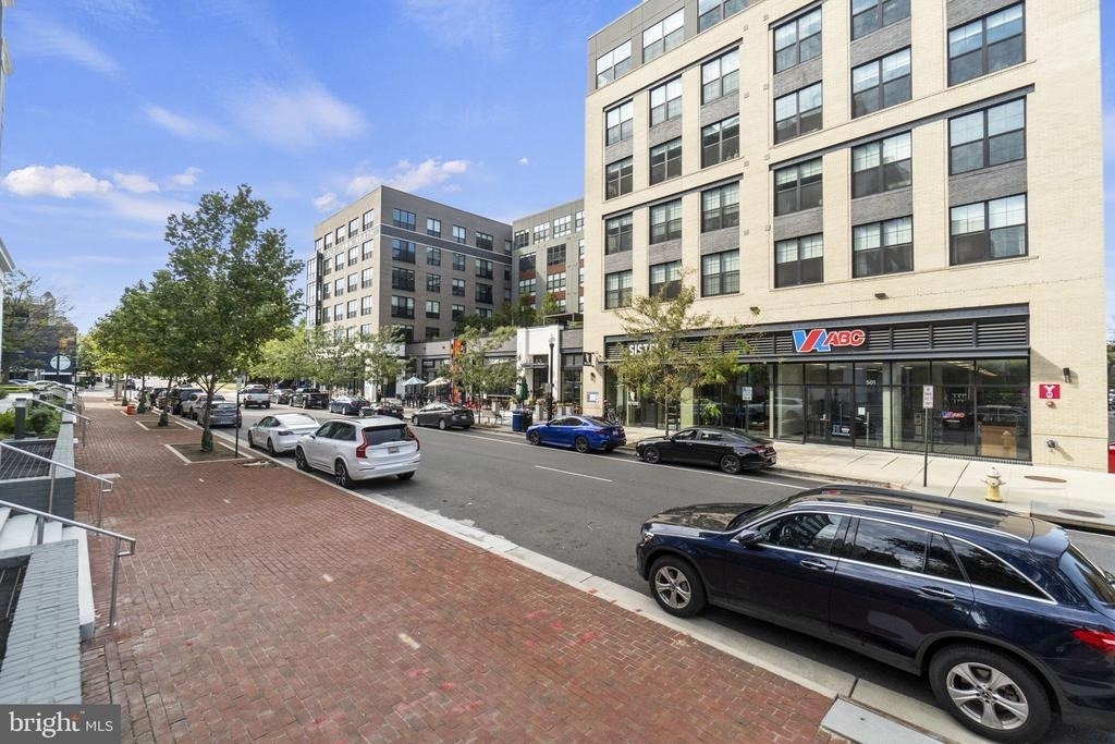 801 Fairfax Street - Photo 34