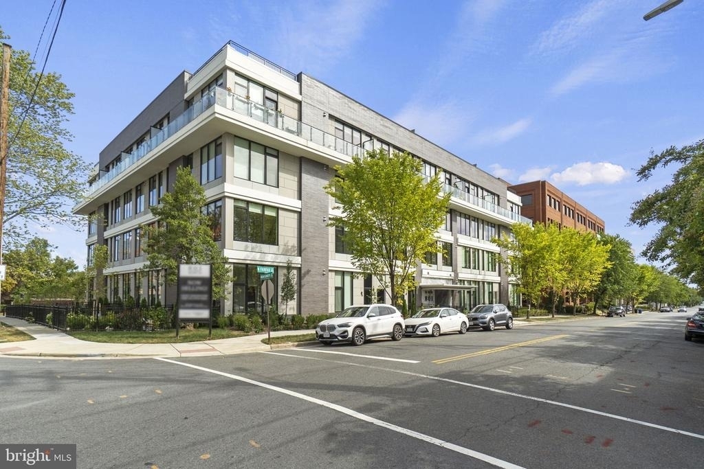 801 Fairfax Street - Photo 0