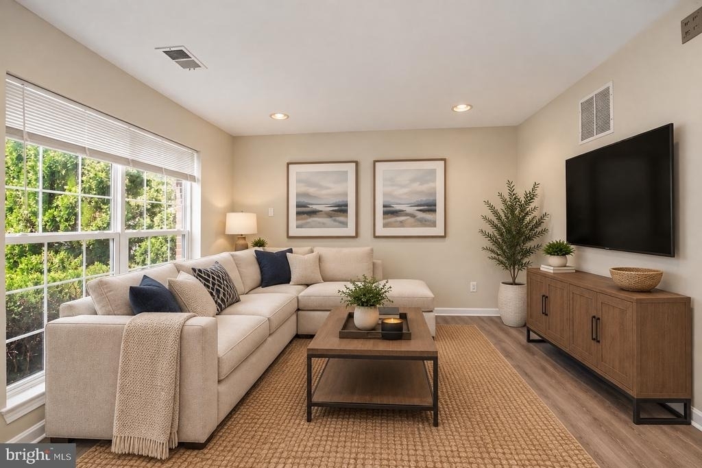 100 Meadows Lane - Photo 16