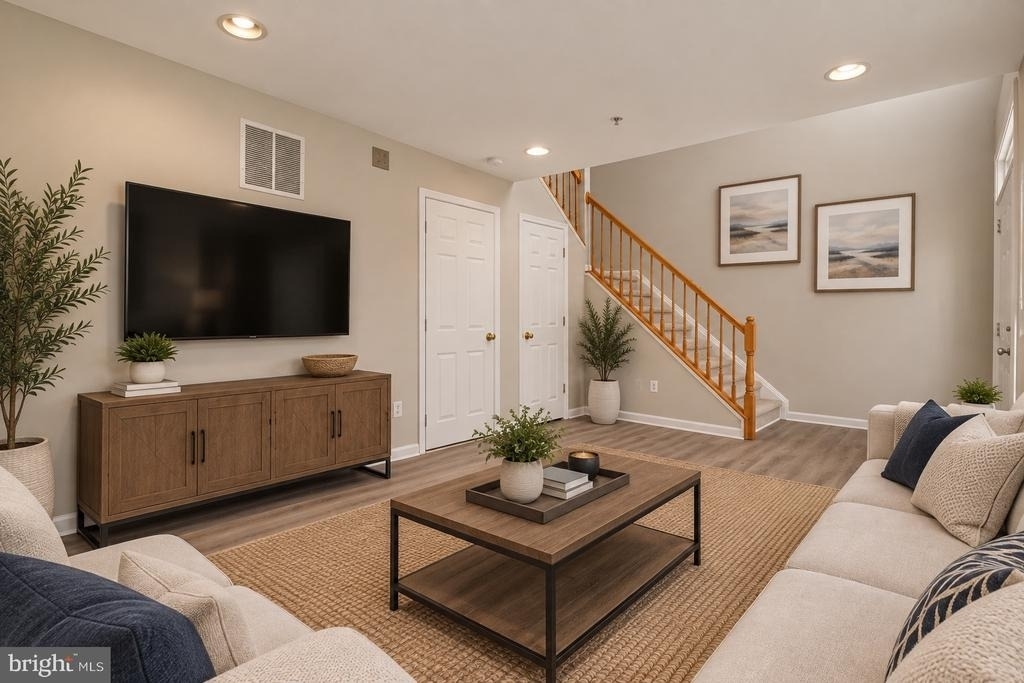 100 Meadows Lane - Photo 17