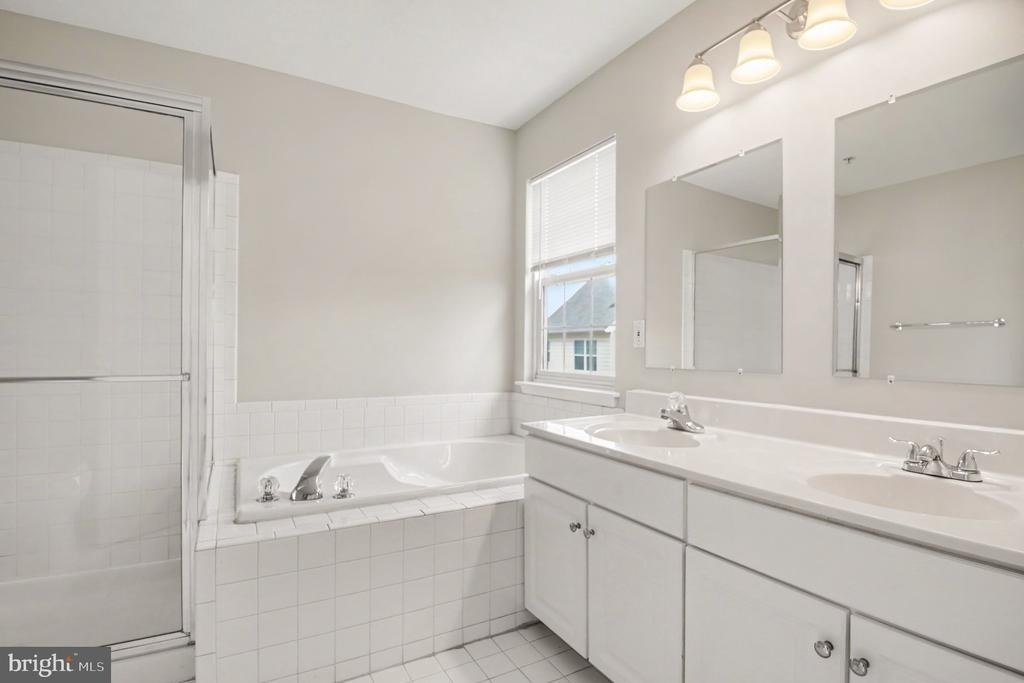 100 Meadows Lane - Photo 40
