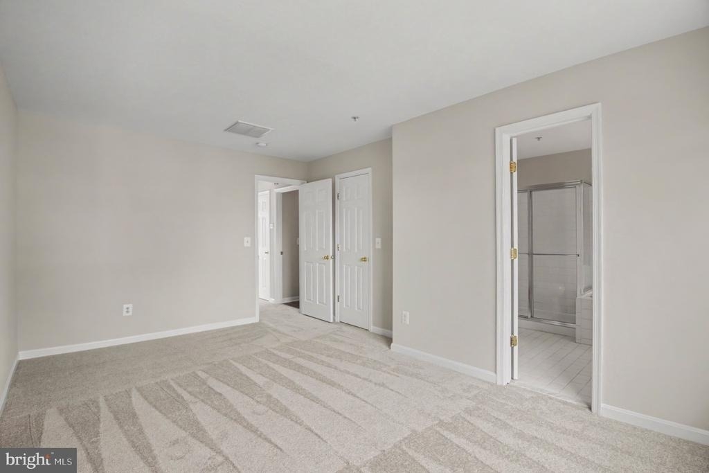 100 Meadows Lane - Photo 30