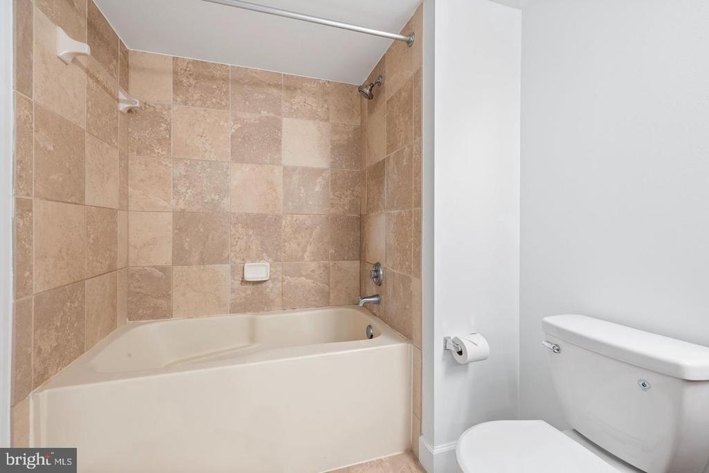 1205 N Garfield Street - Photo 15