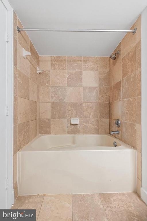 1205 N Garfield Street - Photo 11