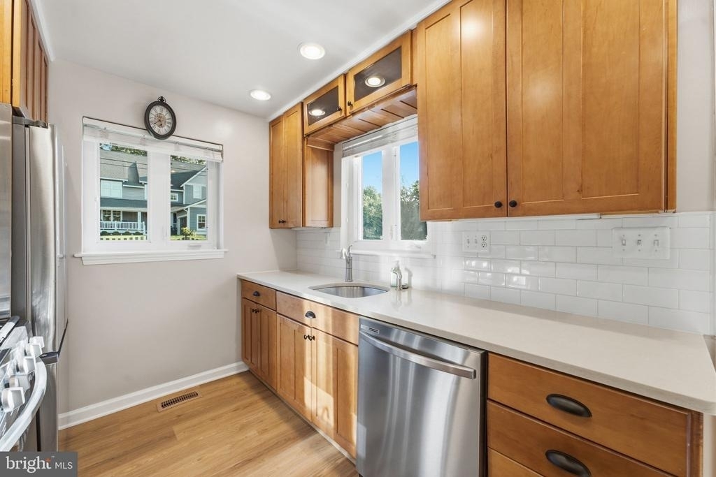 3376 N Buchanan Street - Photo 12