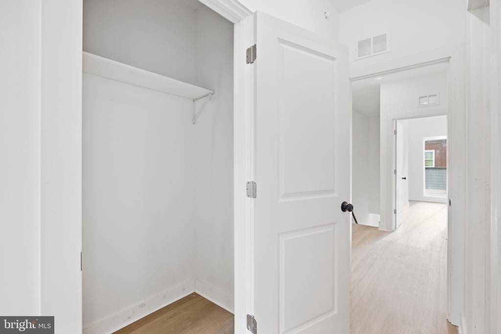 2506 N 12th Street - Photo 11