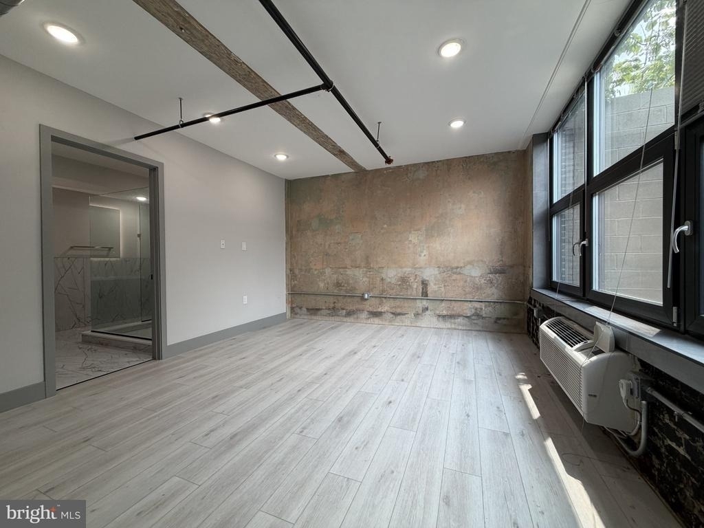 1810 E Venango Street - Photo 5