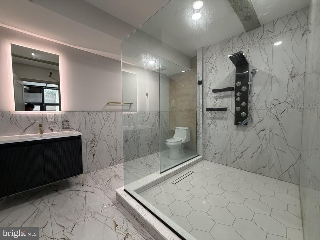 1810 E Venango Street - Photo 6