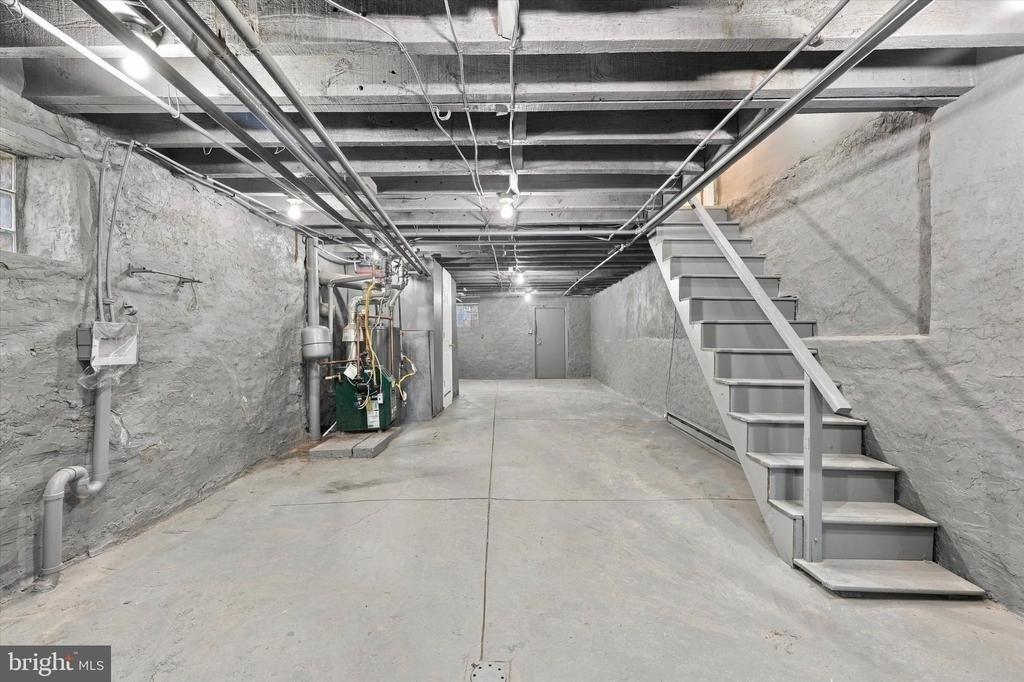 227 Lindley Avenue - Photo 11