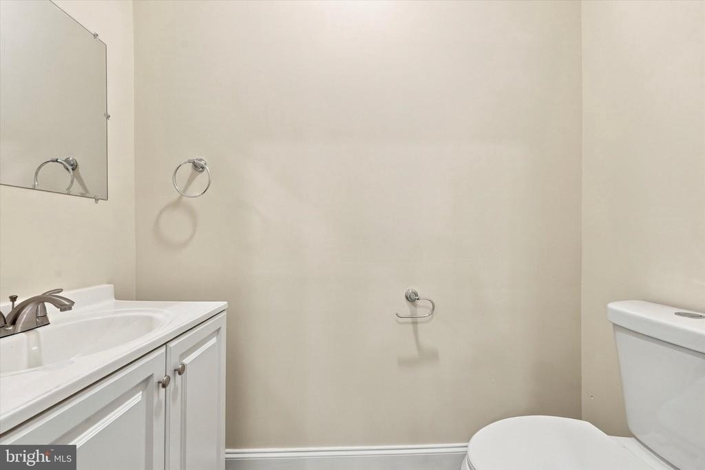 227 Lindley Avenue - Photo 6