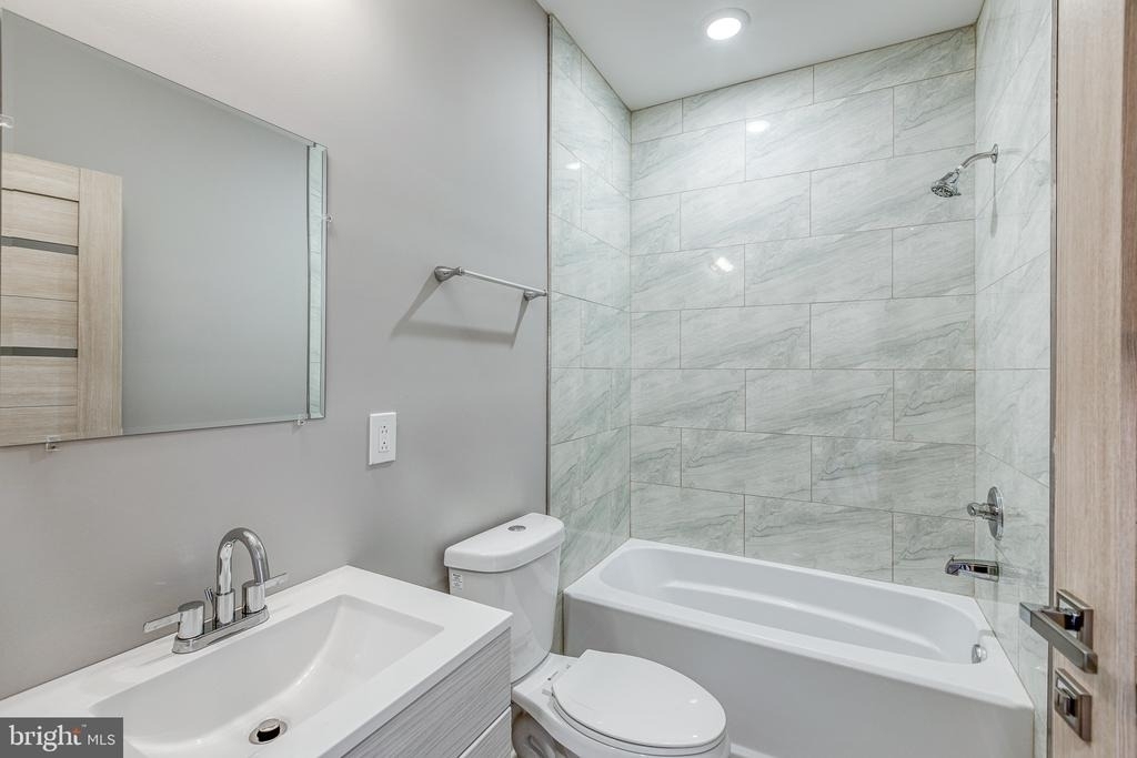 2808 Cecil B Moore Avenue - Photo 10