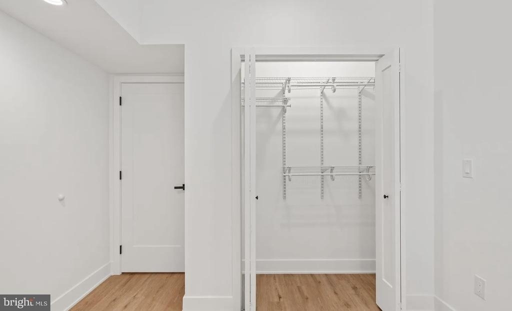 1546 N Darien Street - Photo 12