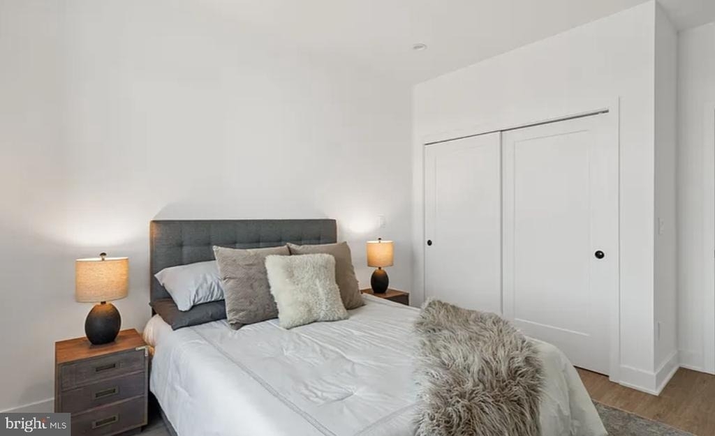 1546 N Darien Street - Photo 9