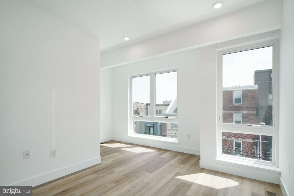 930 N 2nd Street - Photo 3