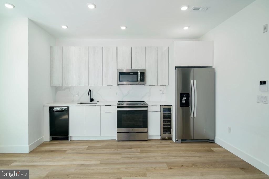 930 N 2nd Street - Photo 2