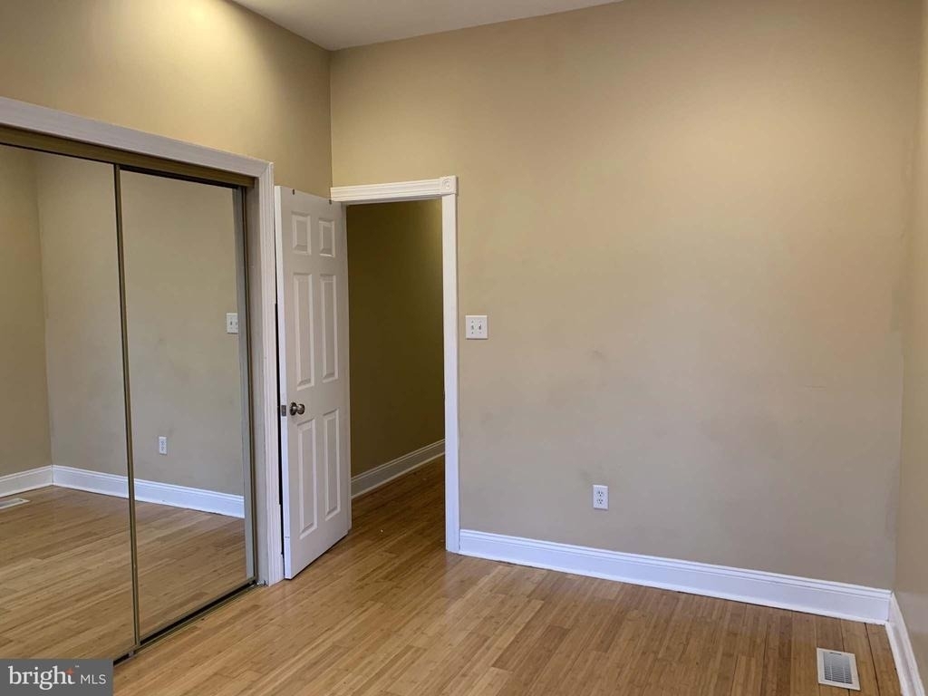 1545 N Newkirk Street - Photo 11