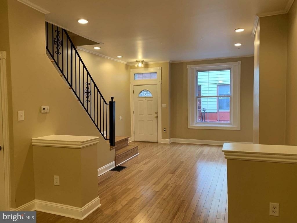 1545 N Newkirk Street - Photo 12