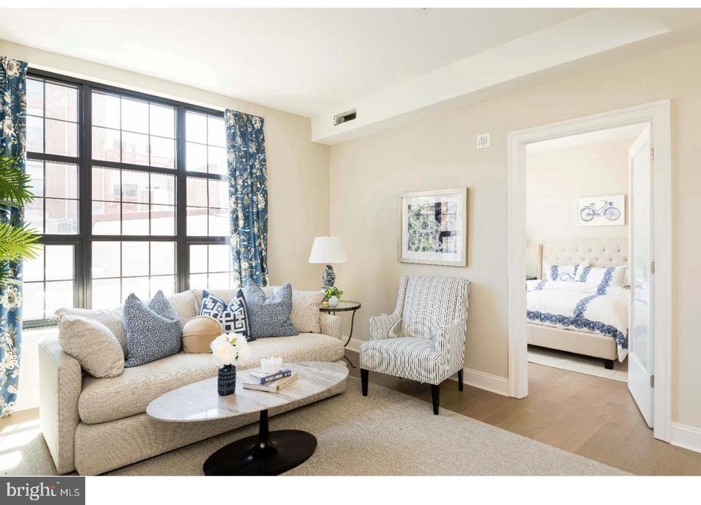 218 Arch Street - Photo 4