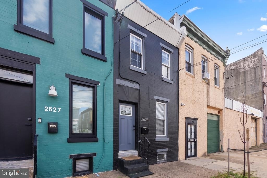 2625 Coral Street - Photo 0