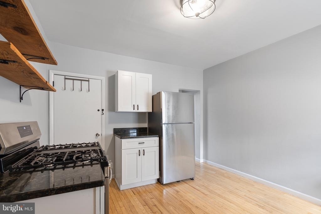 2625 Coral Street - Photo 6