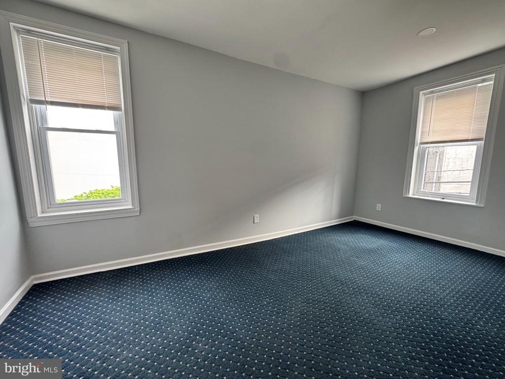 1617 W Oxford Street - Photo 13