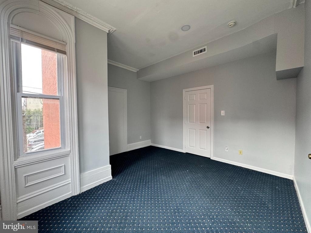 1617 W Oxford Street - Photo 11