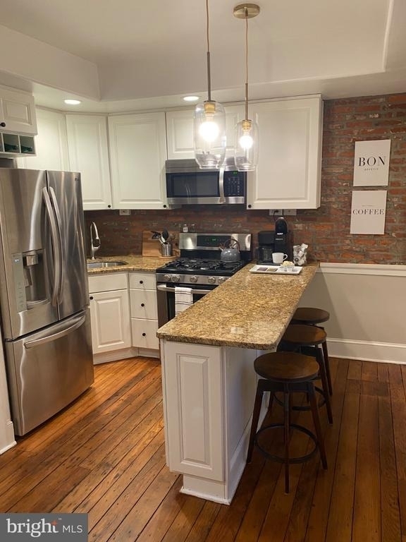 429 E Flora Street - Photo 4