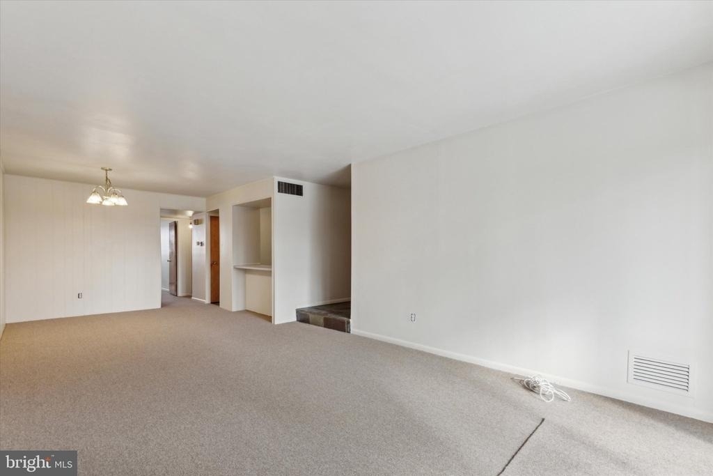 320 Hermit Street - Photo 4