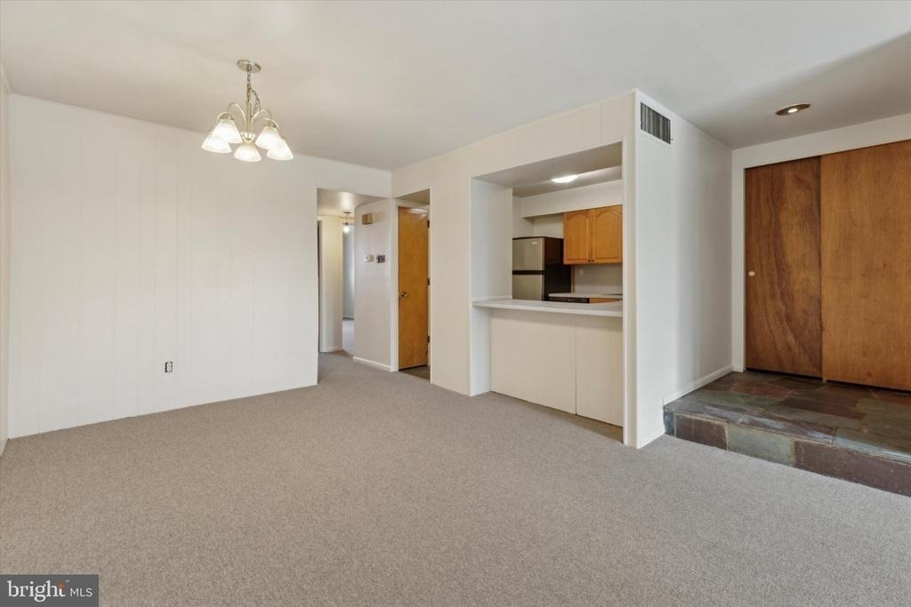 320 Hermit Street - Photo 5