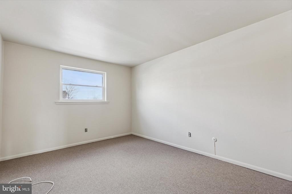 320 Hermit Street - Photo 13