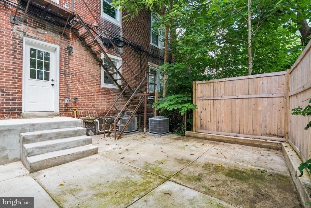 4824 Sansom Street - Photo 13