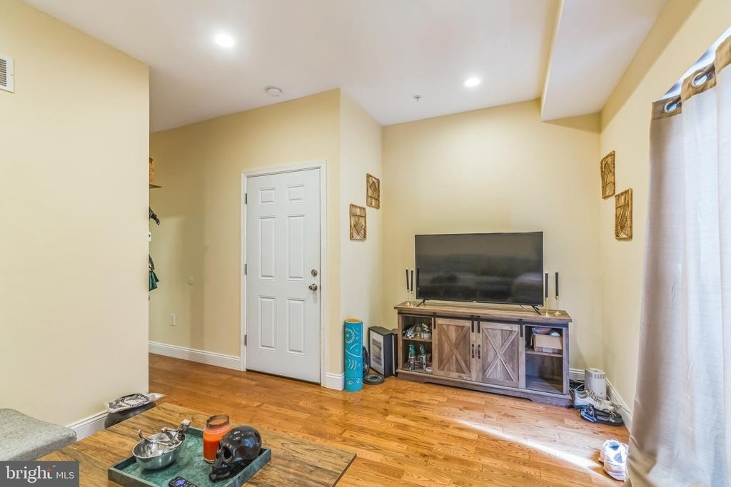 1614 Cambridge Street - Photo 12