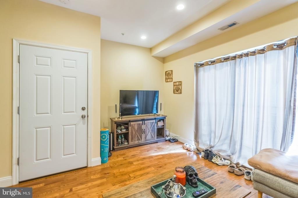 1614 Cambridge Street - Photo 11