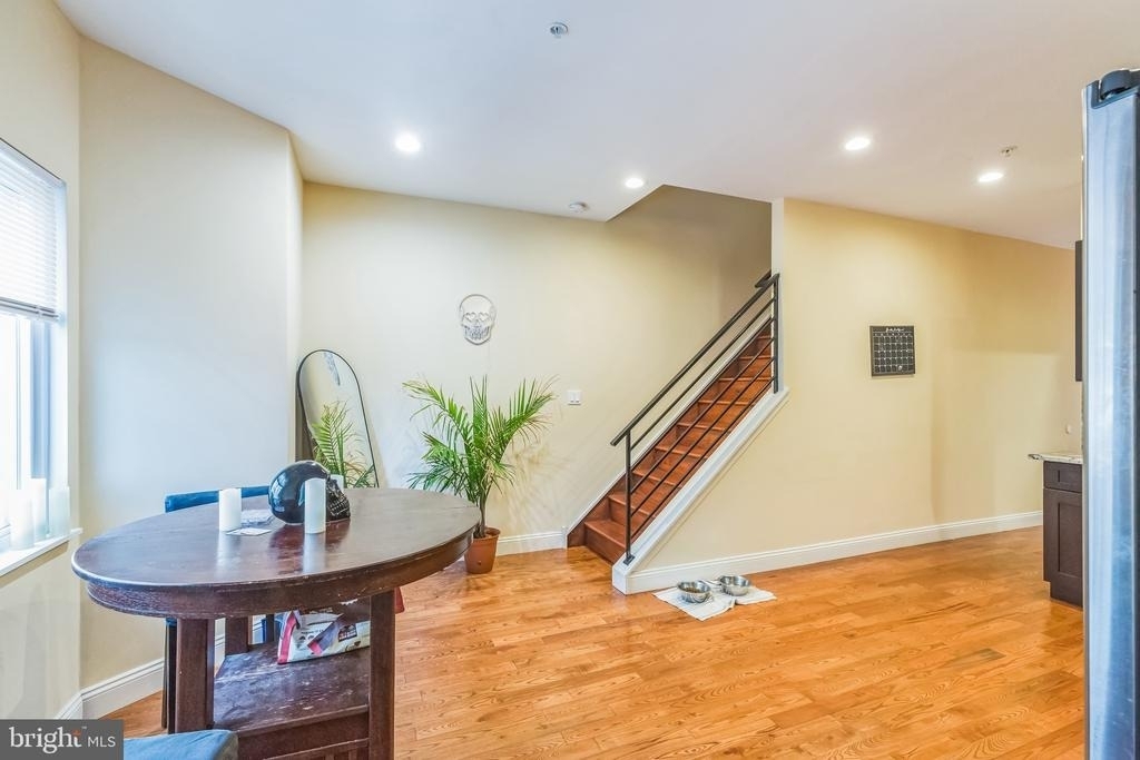 1614 Cambridge Street - Photo 1