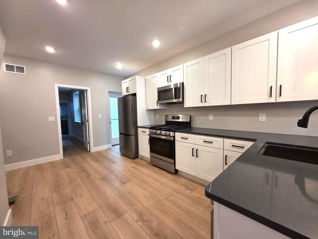 1324 S 9th Street - Photo 0