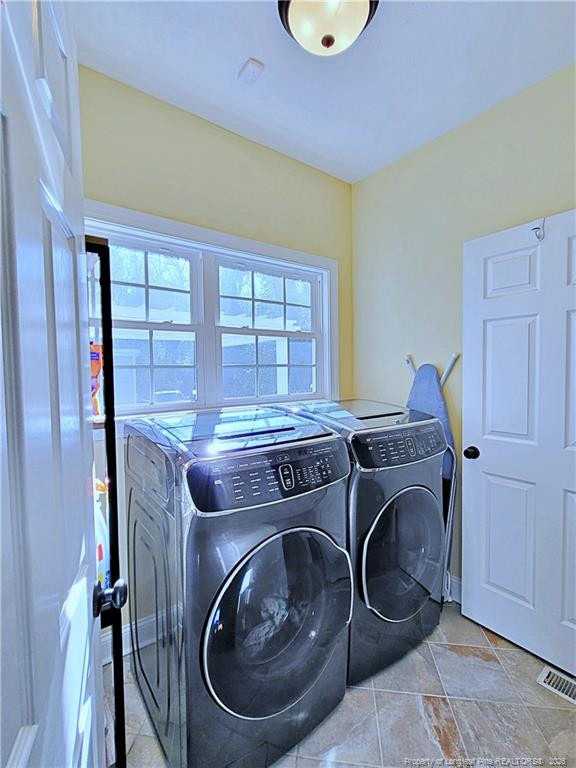 2519 S Edgewater Drive - Photo 17