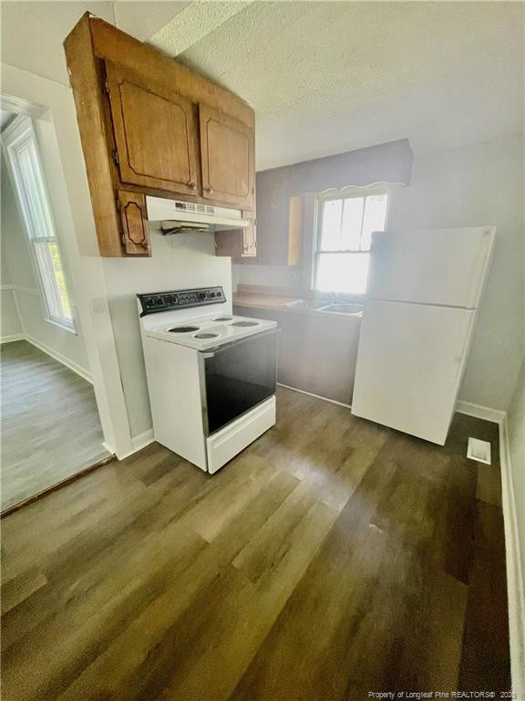 401 S Clinton Avenue - Photo 4