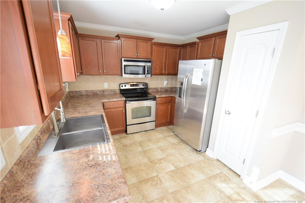 145 Harcourt Place - Photo 5