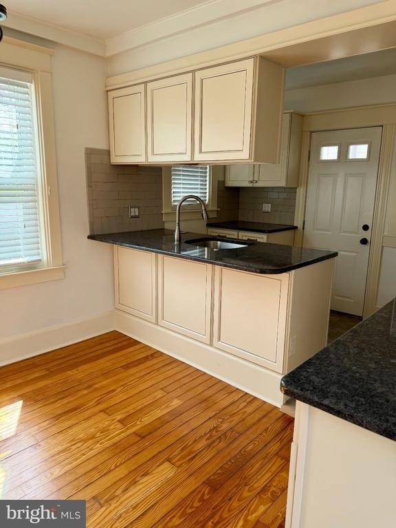 152 S Keswick Avenue - Photo 6
