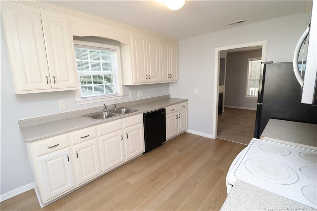 410 Whitehall Court - Photo 6