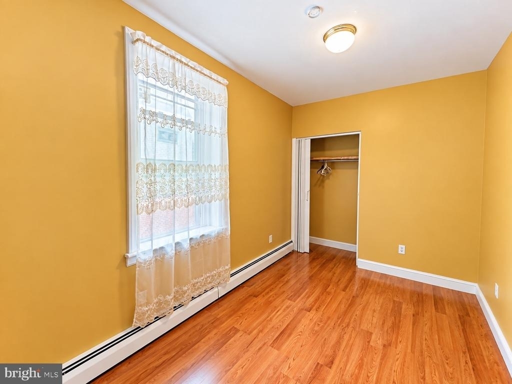 912 Ridge Avenue - Photo 6